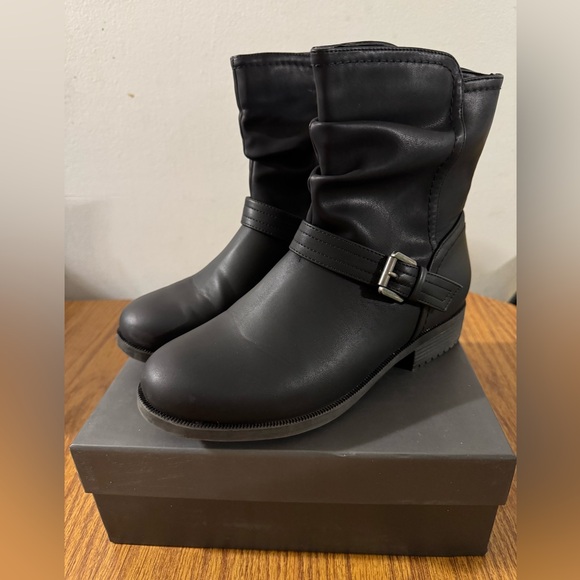 VJH confort Women's Mid Calf Boots, Comfort Buckle Slouchy Booties w/Side Zipper - Picture 2 of 13